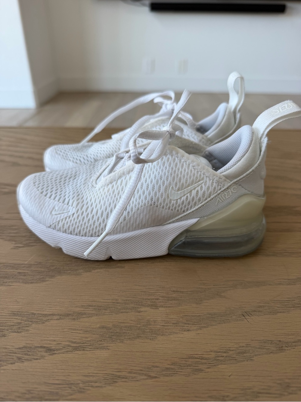 Nike Air Max 270 PS Preschool Kids White Metallic Silver Shoes Size 11C